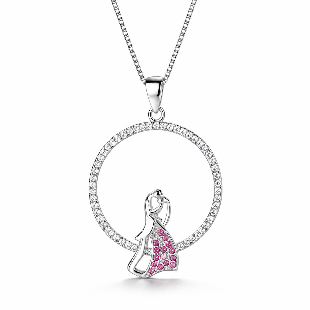 Collar Orvaya de plata 925: mujer en vestido con circones rosas, fotografía de estudio